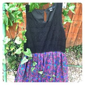 Lace Paisley Forever 21 vintage dress size small